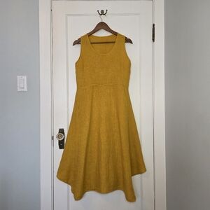 Italian Linen Dress – Size M – Goldenrod